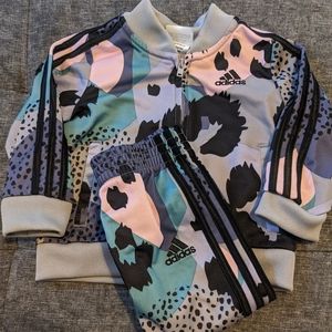 Adidas baby sweatsuit set